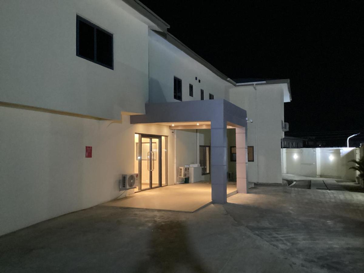 Adis Hotels Prime Ibadan Buitenkant foto